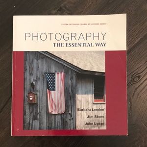 Photography the essential way book